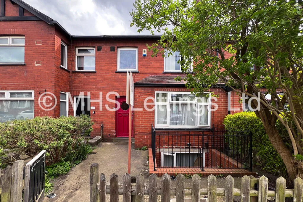 4 bedroom terraced house for rent