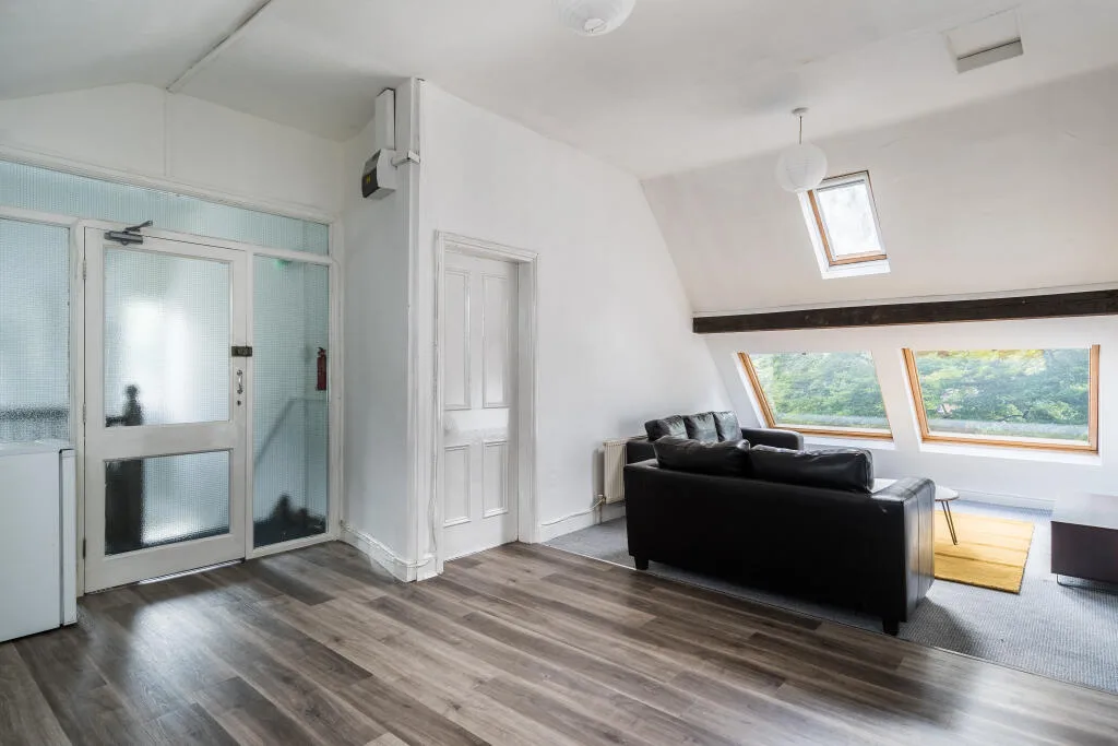4 bedroom flat for rent