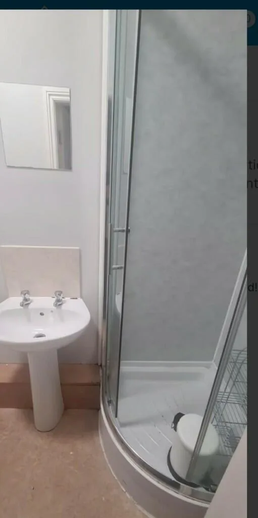 5 bedroom terraced house for rent