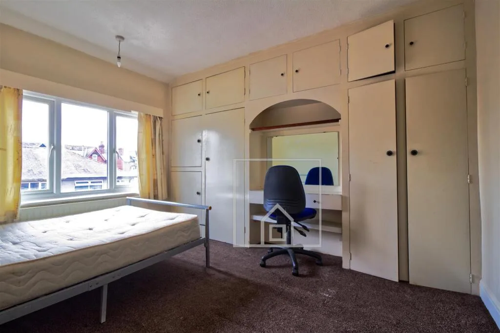 5 bedroom house for rent