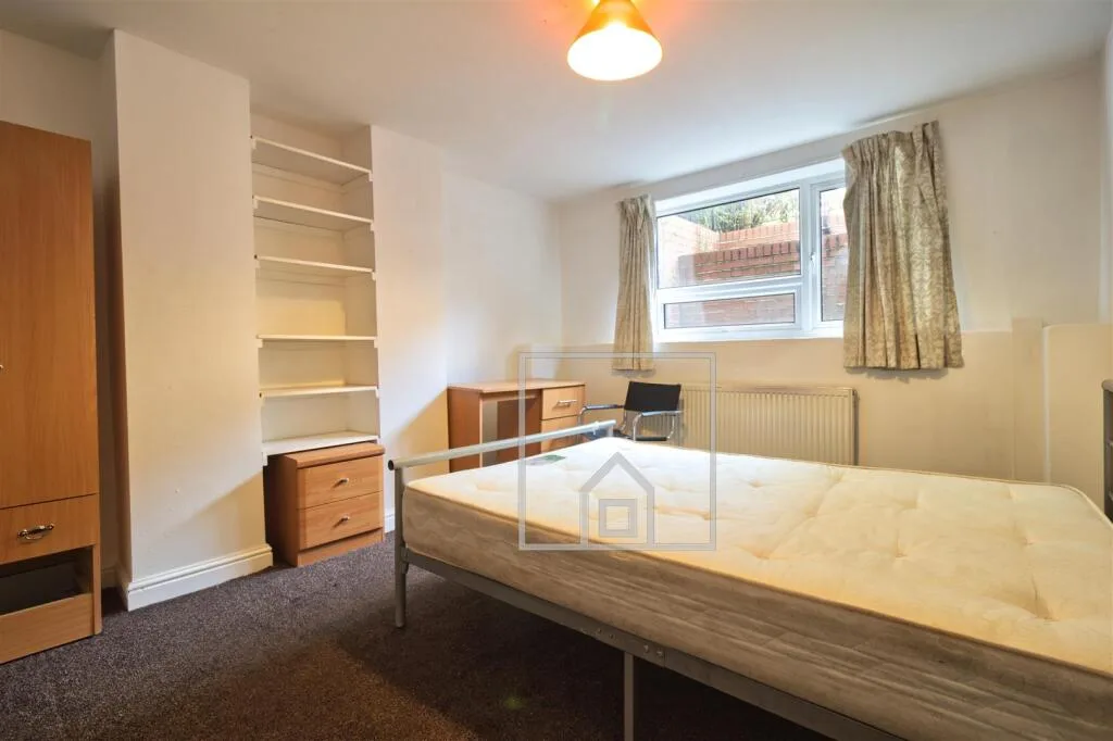 5 bedroom house for rent