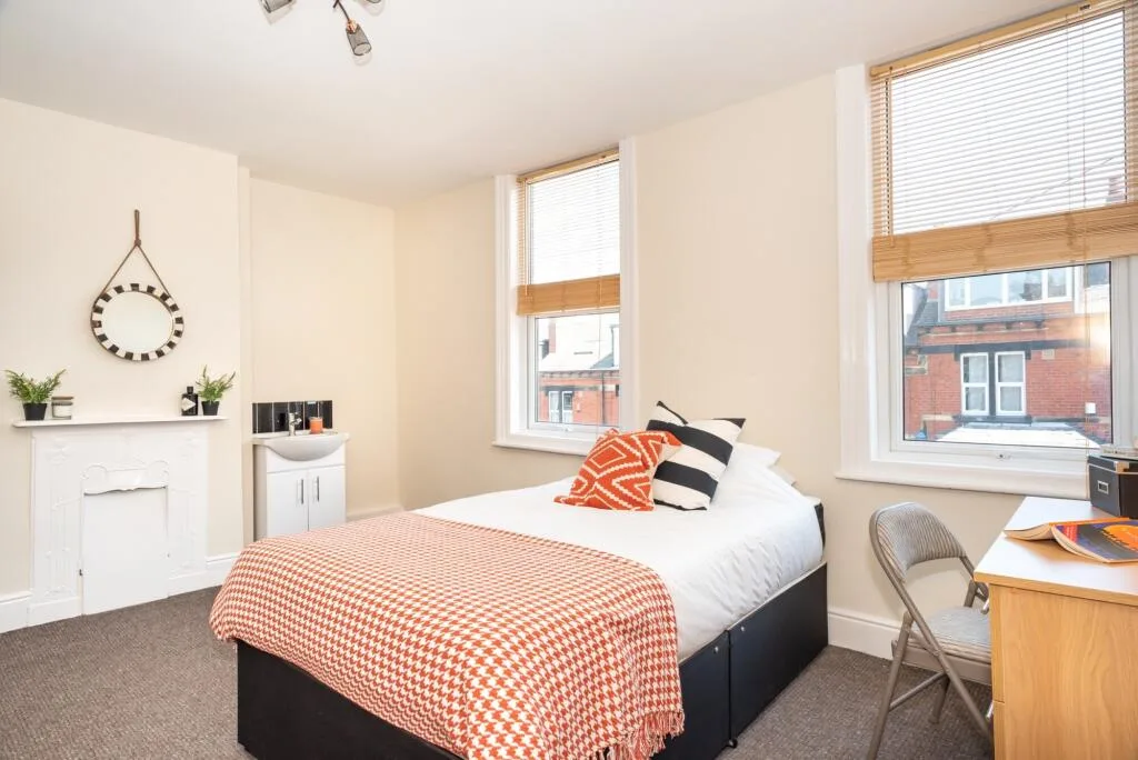 5 bedroom terraced house for rent