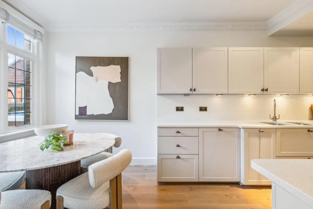 5 bedroom terraced house for rent