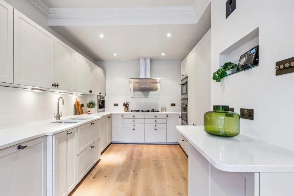 5 bedroom terraced house for rent