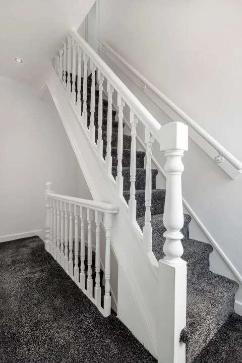 4 bedroom end of terrace house for rent