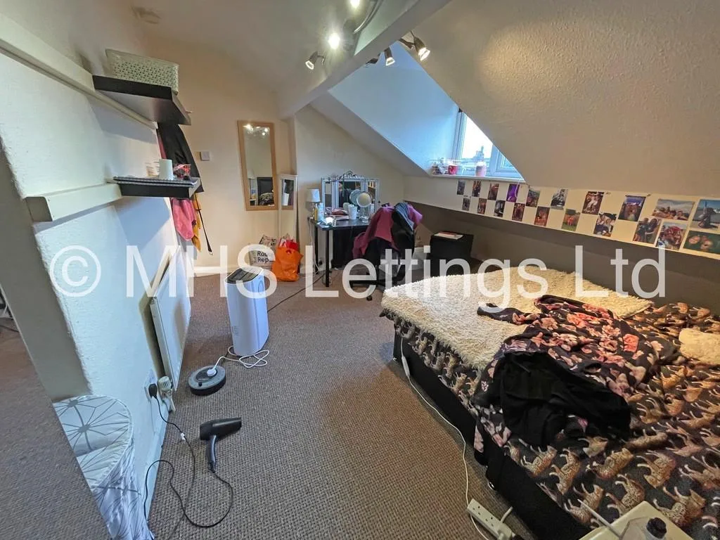 5 bedroom terraced house for rent