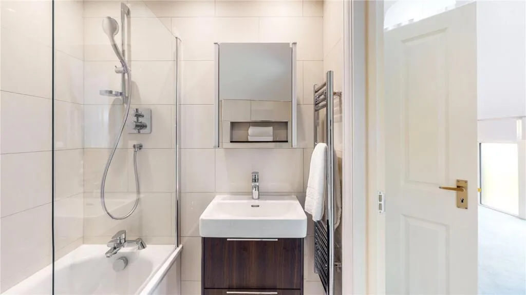 2 bedroom detached house for rent