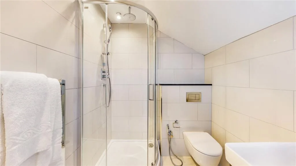 2 bedroom detached house for rent