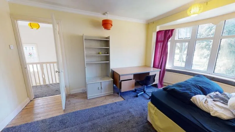 4 bedroom semi-detached house for rent