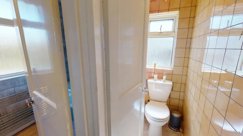 4 bedroom semi-detached house for rent