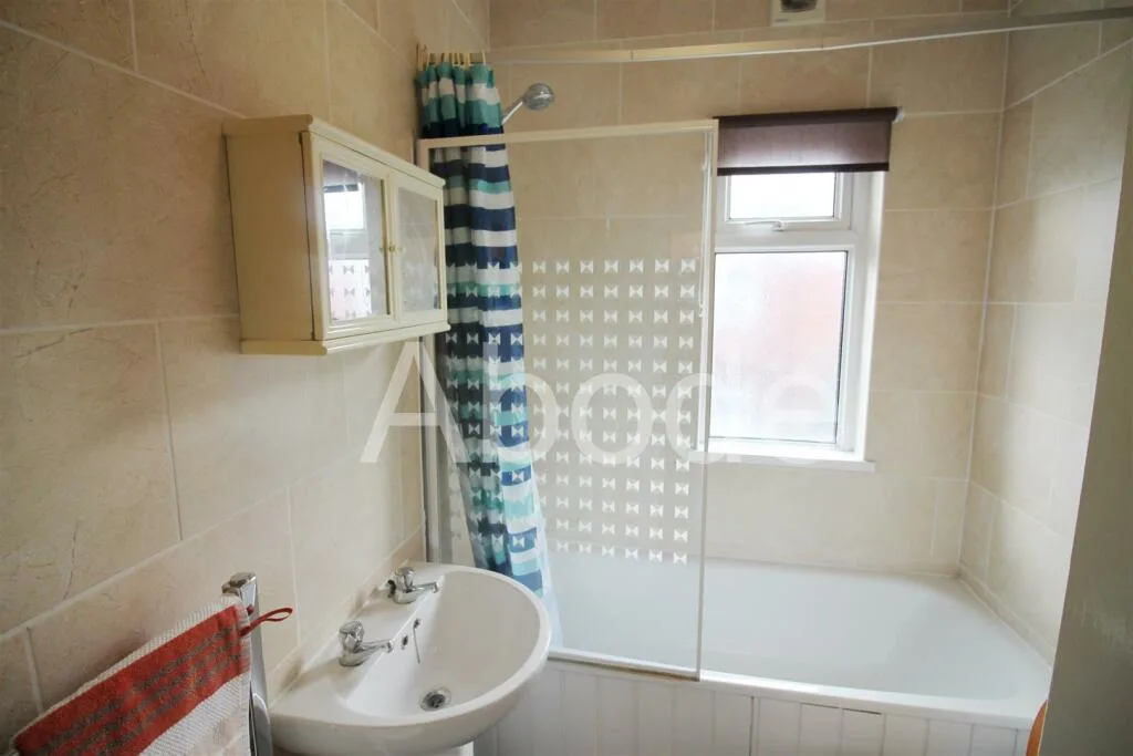 5 bedroom house for rent