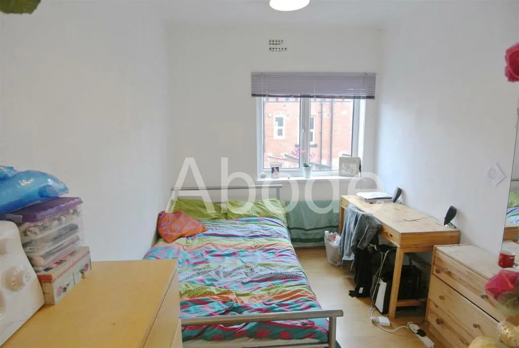 5 bedroom house for rent