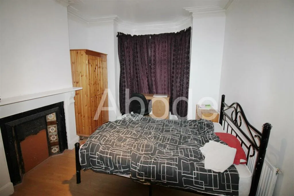 5 bedroom house for rent