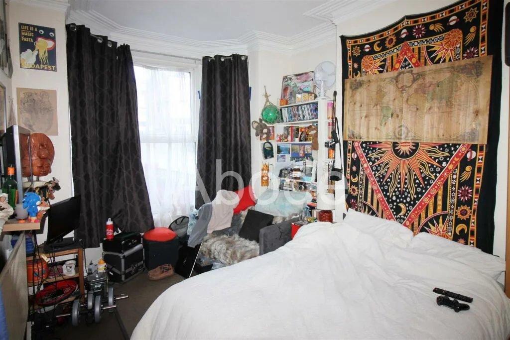 5 bedroom house for rent