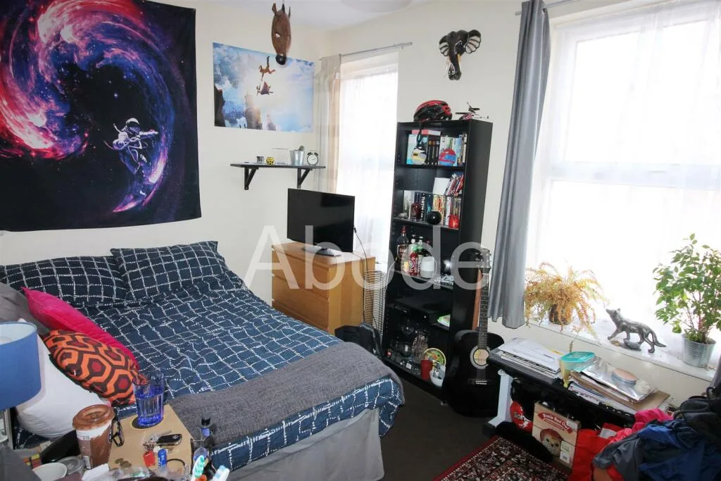 5 bedroom house for rent
