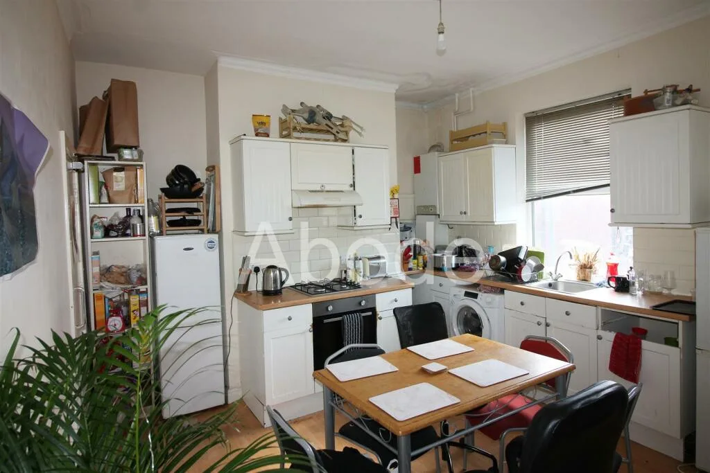 5 bedroom house for rent