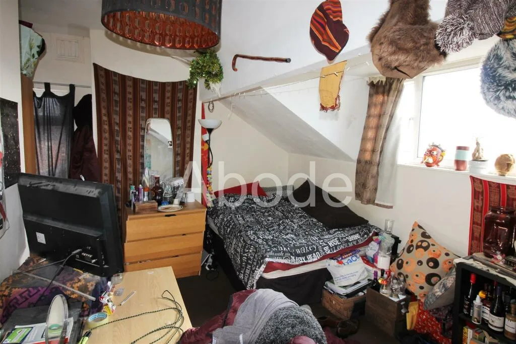5 bedroom house for rent