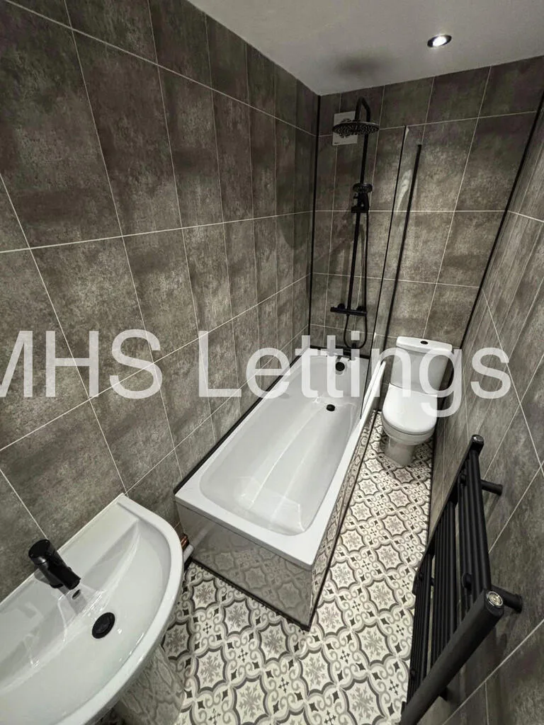 4 bedroom terraced house for rent