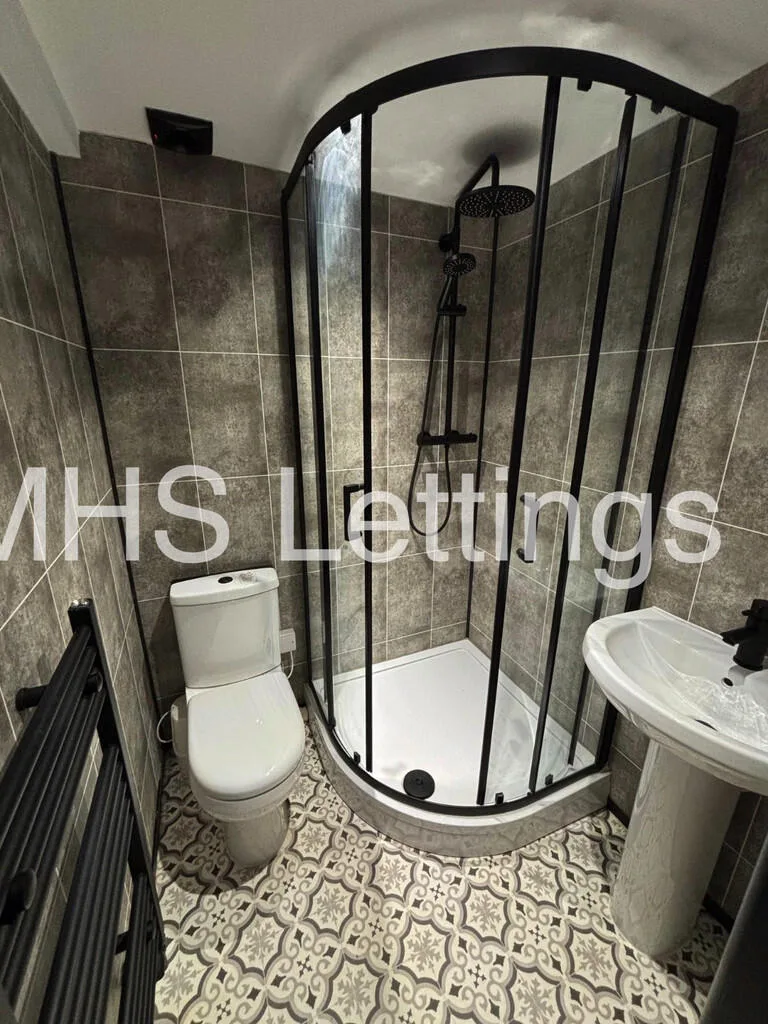 4 bedroom terraced house for rent