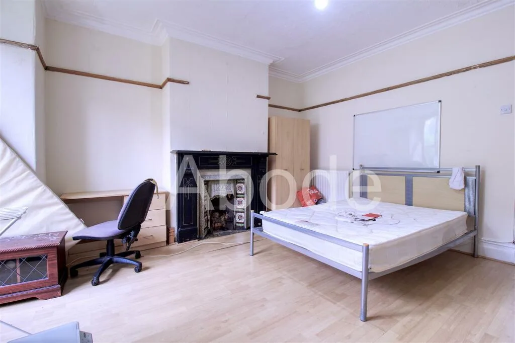 5 bedroom house for rent