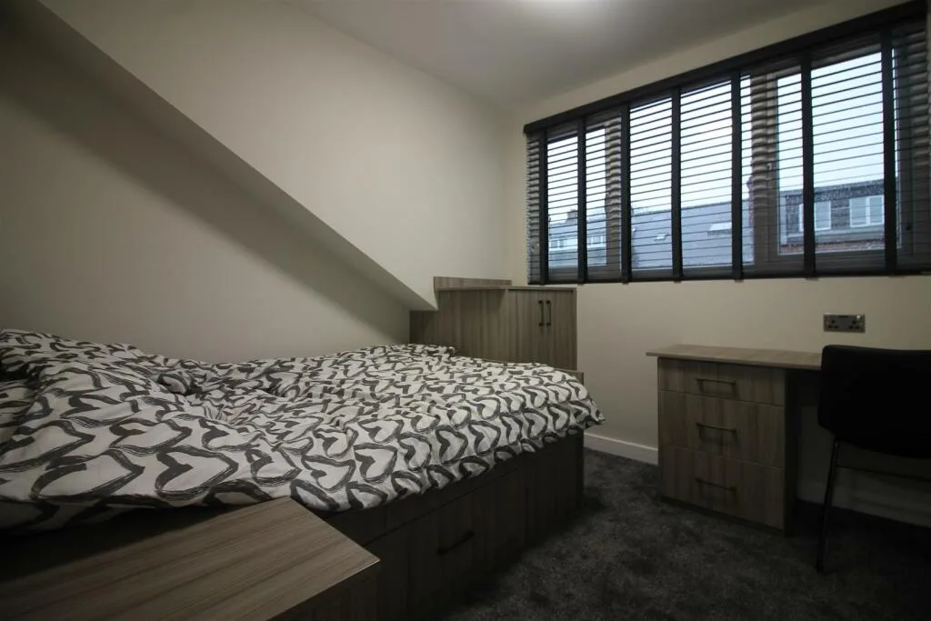 4 bedroom house for rent