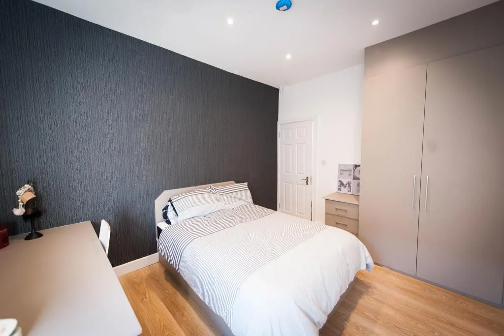 5 bedroom house for rent