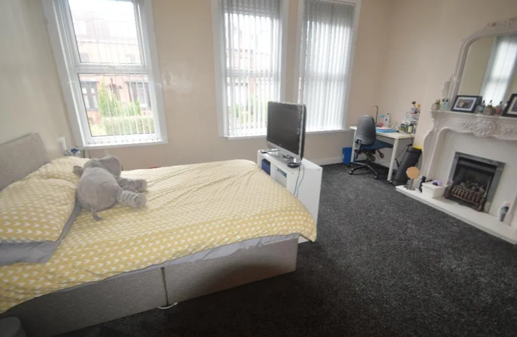 5 bedroom house for rent