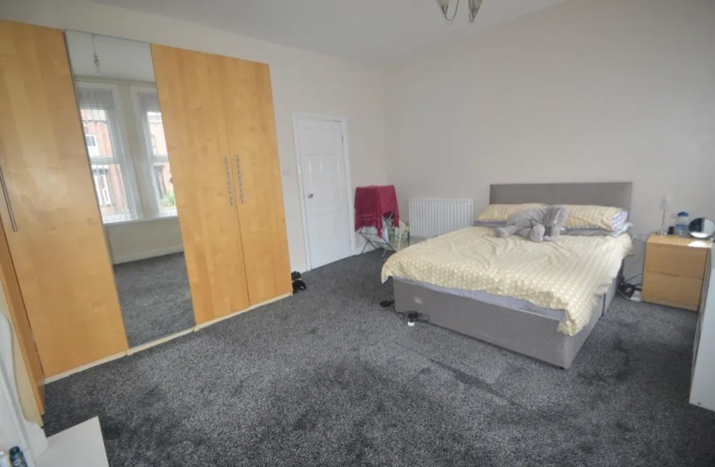 5 bedroom house for rent