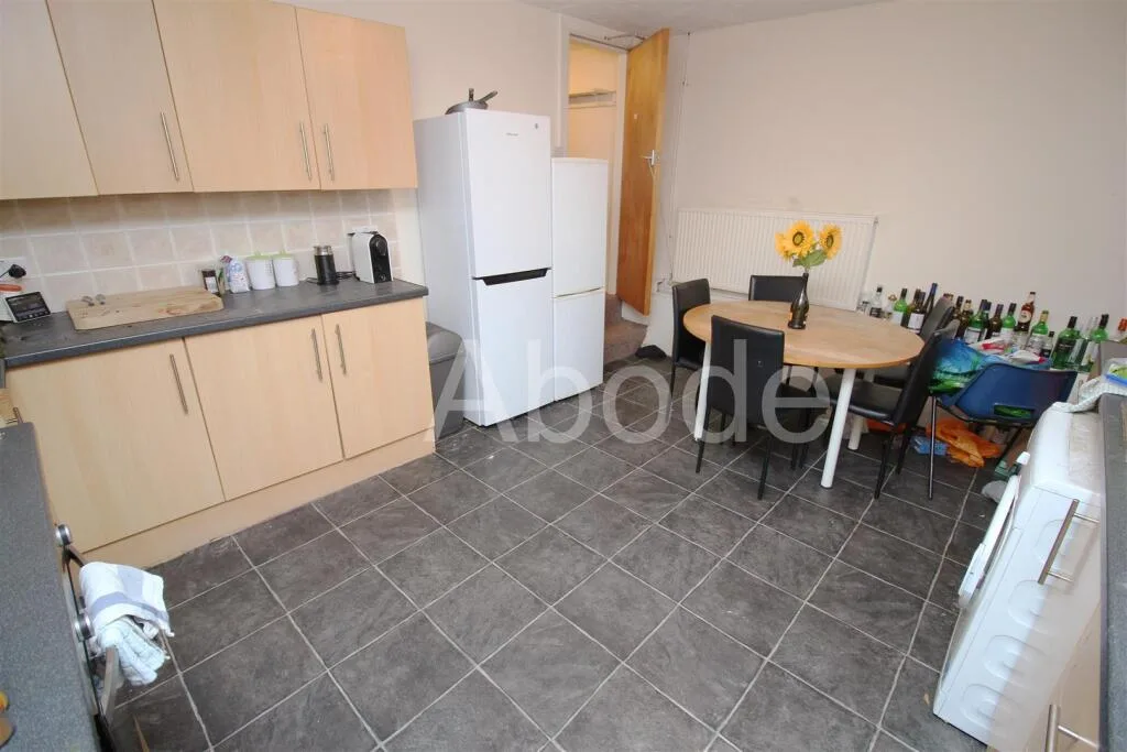 5 bedroom house for rent