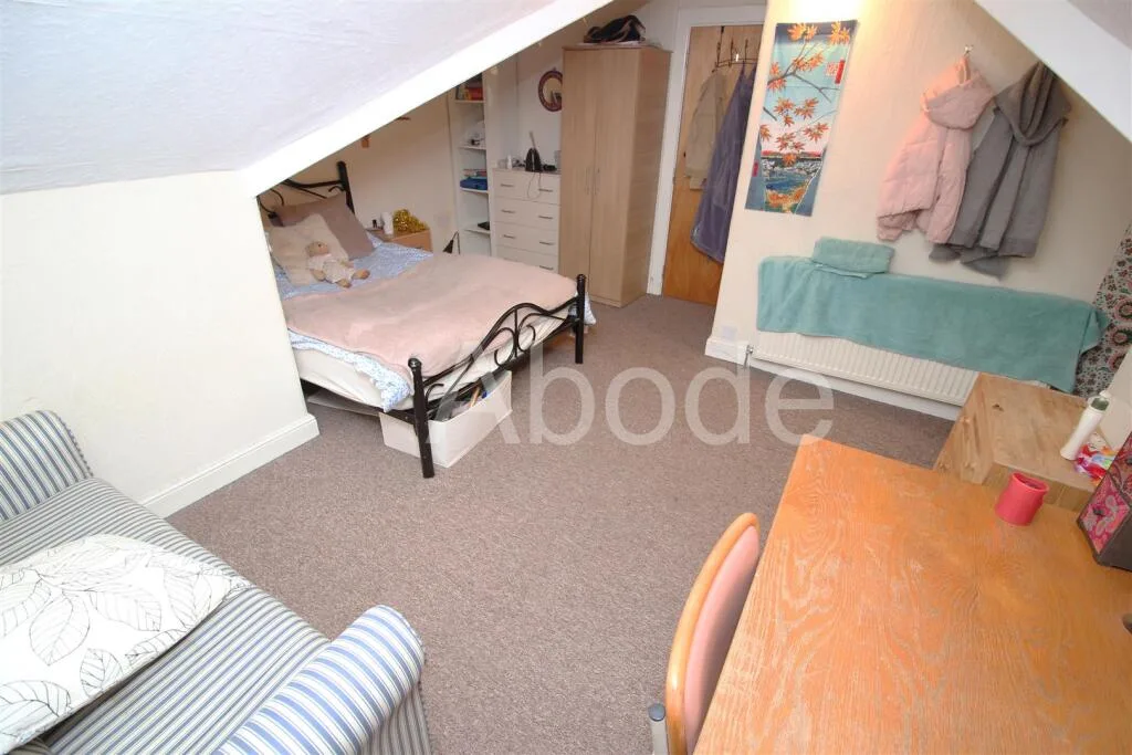 5 bedroom house for rent