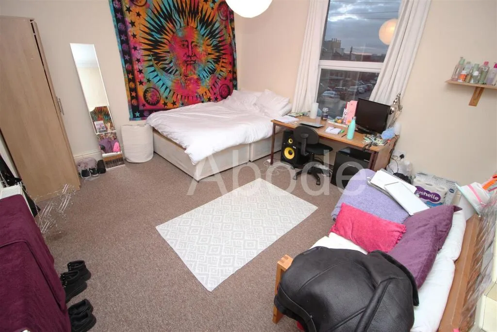 5 bedroom house for rent