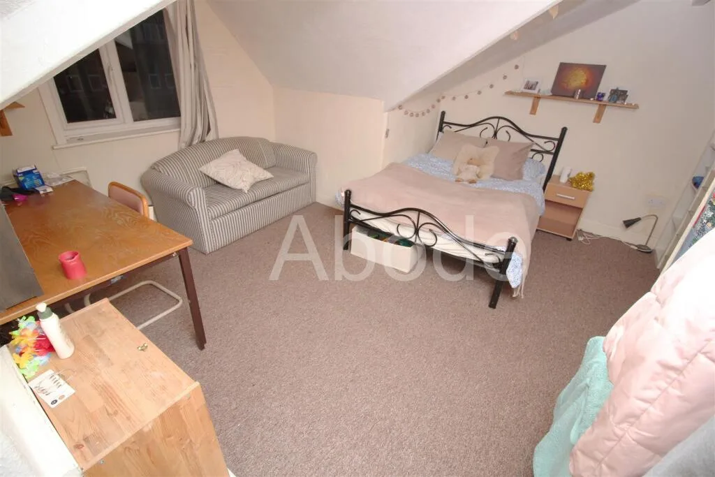5 bedroom house for rent