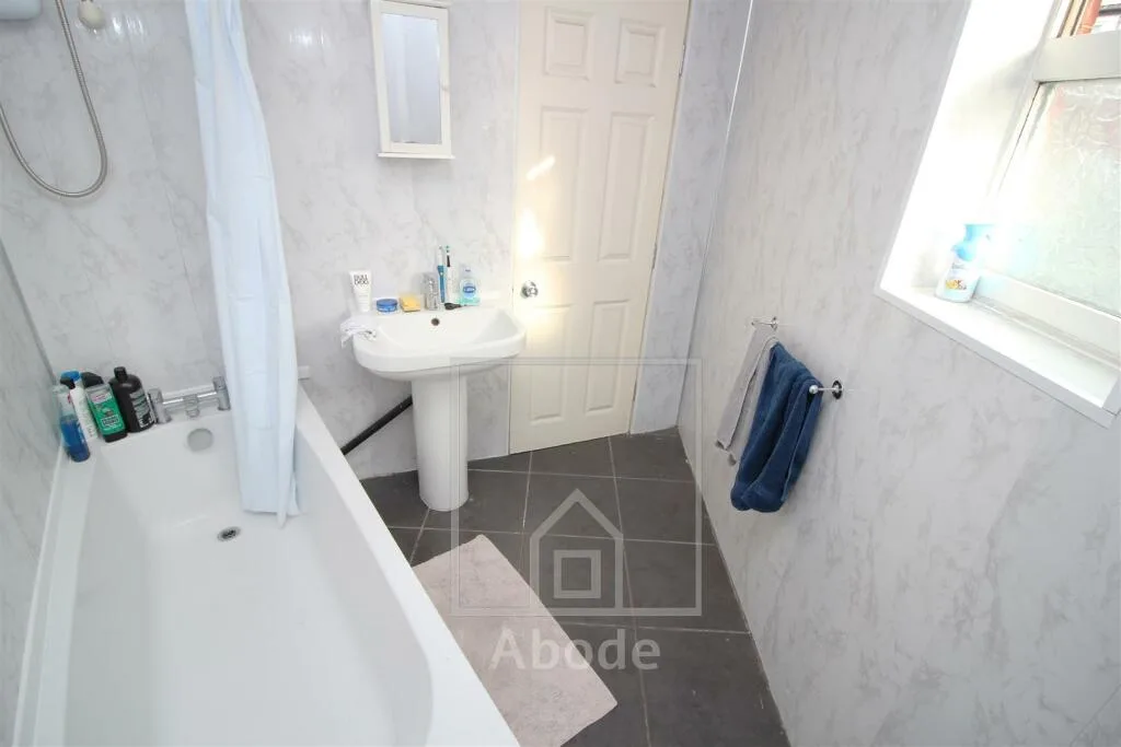 5 bedroom house for rent