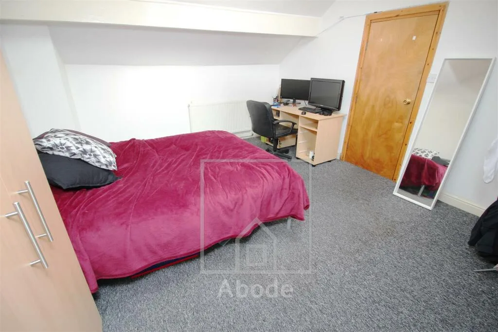 5 bedroom house for rent
