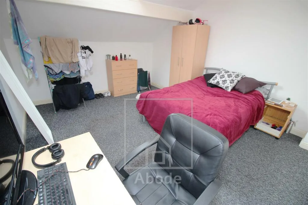 5 bedroom house for rent