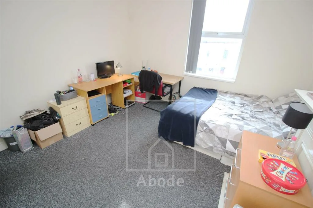 5 bedroom house for rent