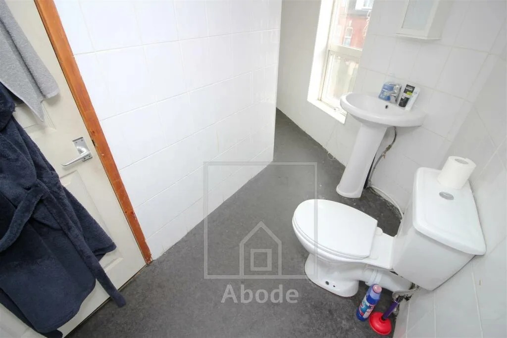 5 bedroom house for rent