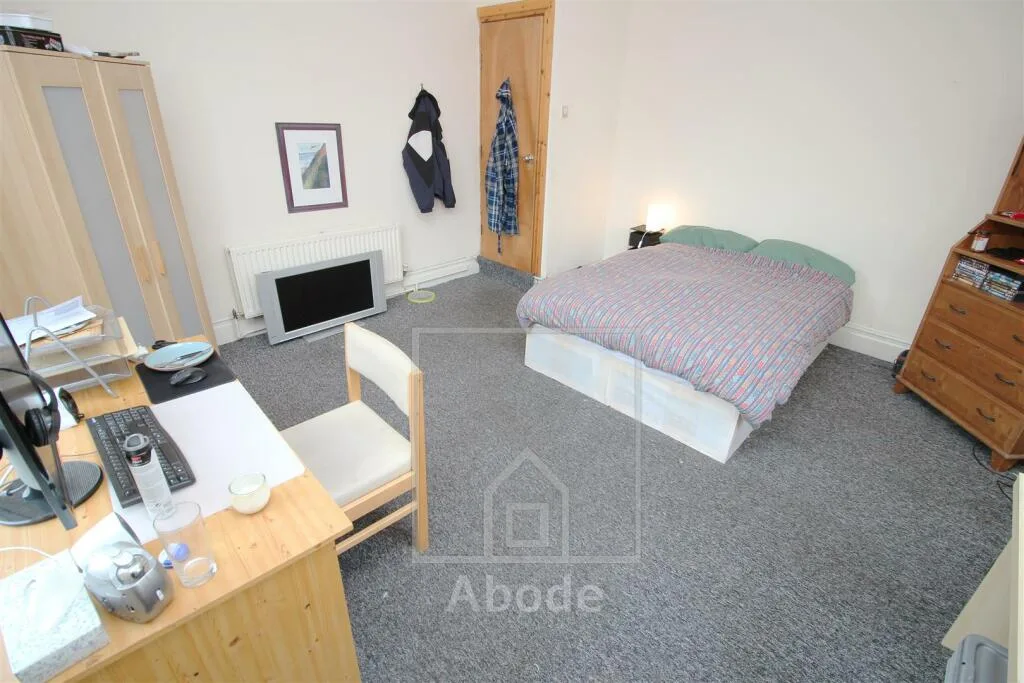 5 bedroom house for rent