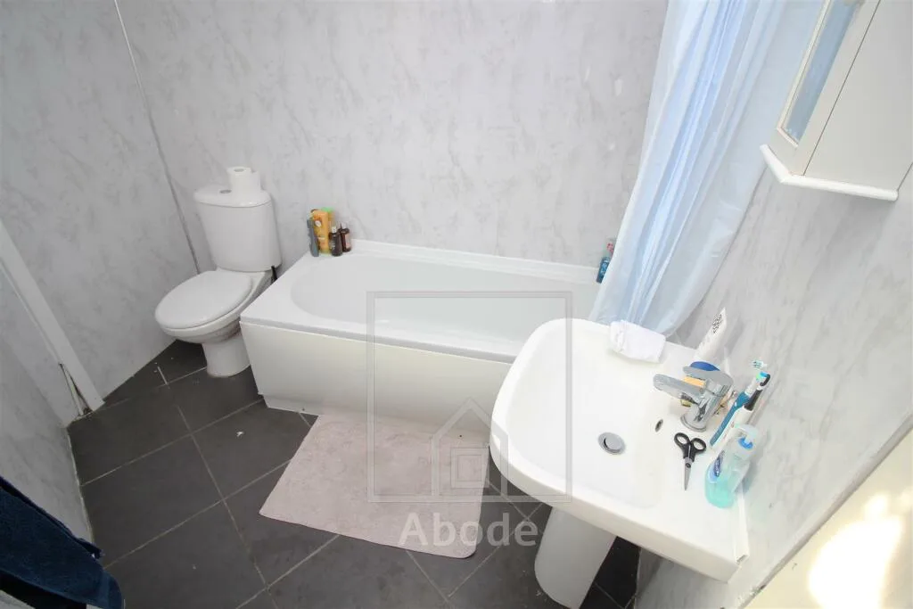 5 bedroom house for rent