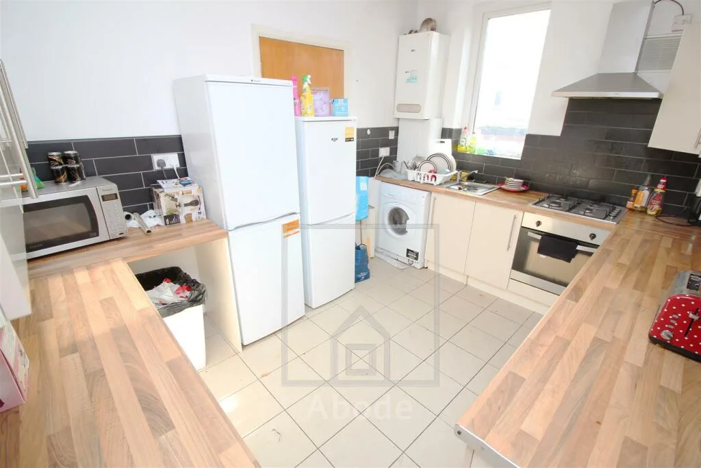5 bedroom house for rent