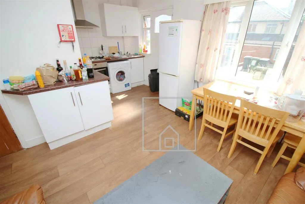5 bedroom house for rent