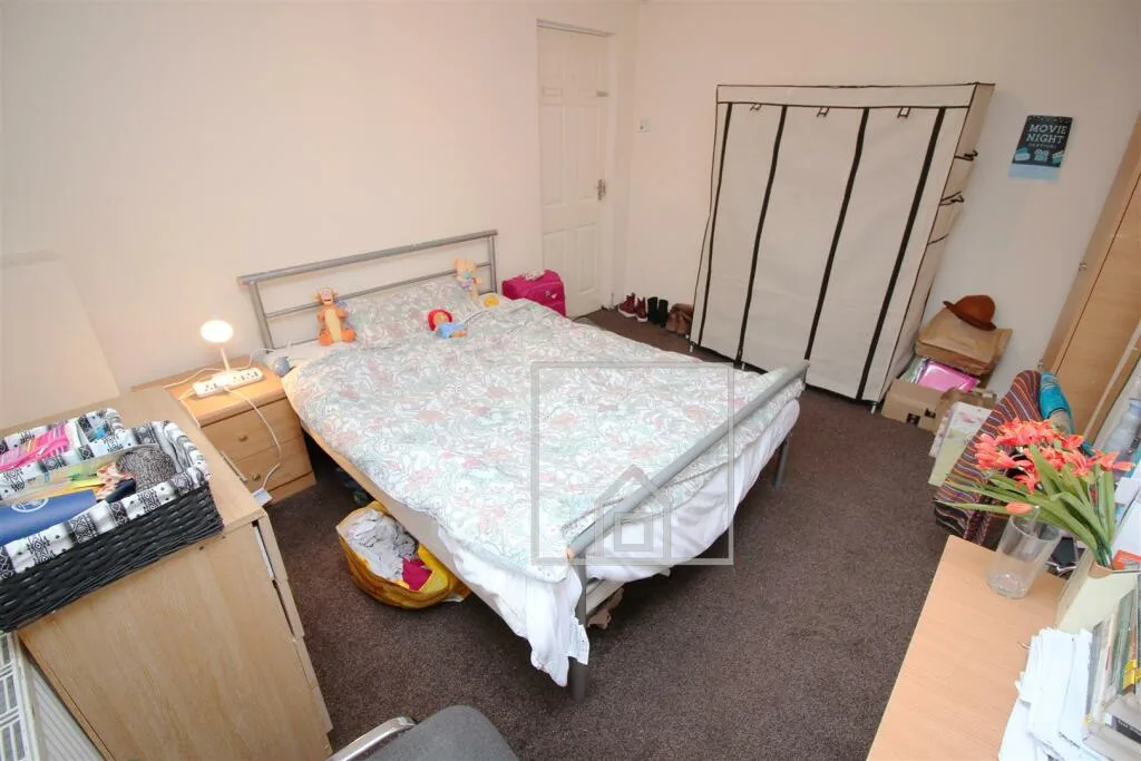 5 bedroom house for rent