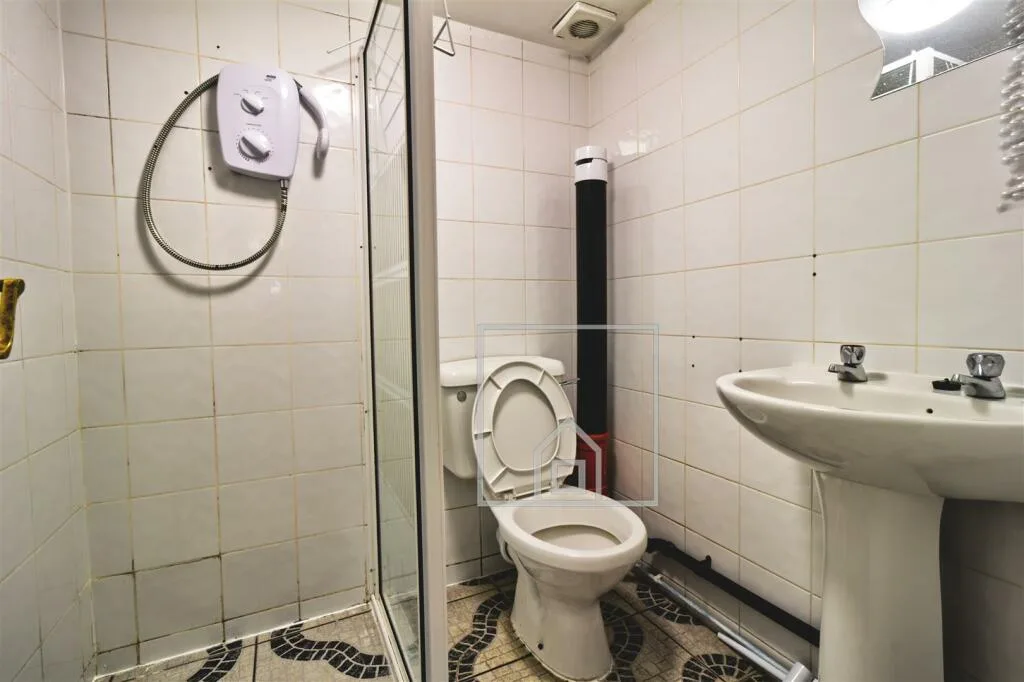 5 bedroom house for rent