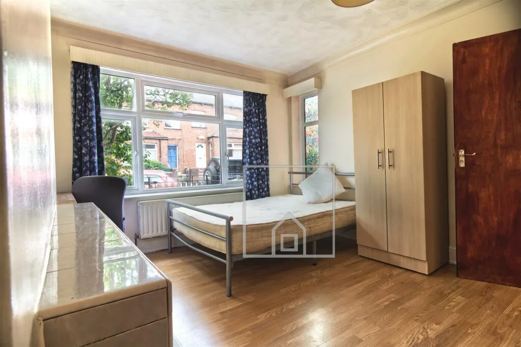 5 bedroom house for rent