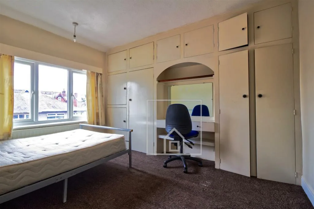 5 bedroom house for rent