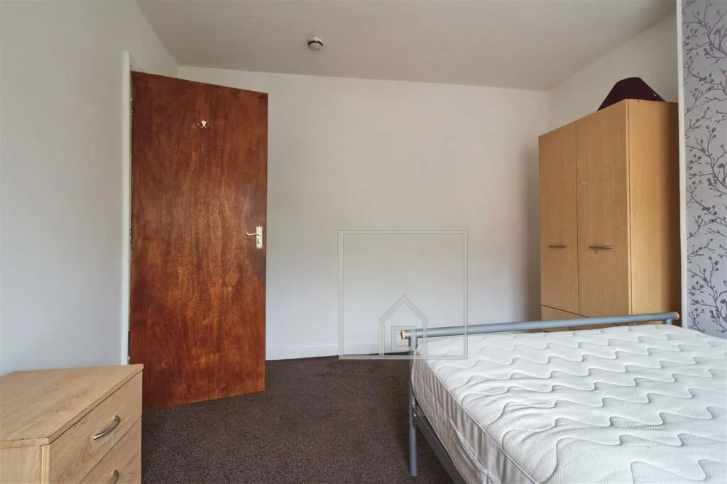 5 bedroom house for rent