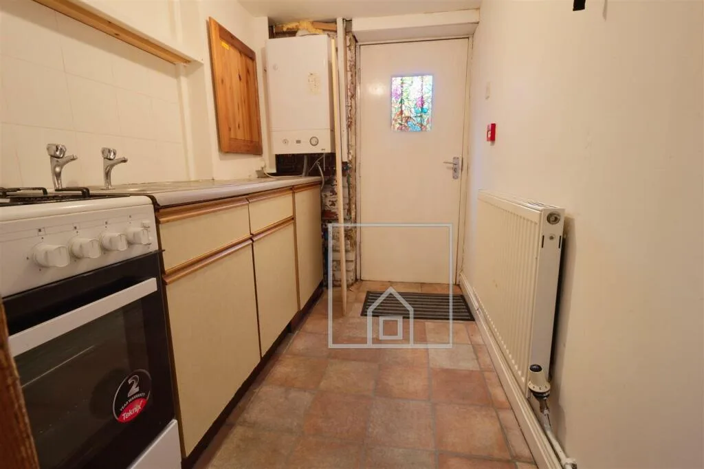 5 bedroom house for rent
