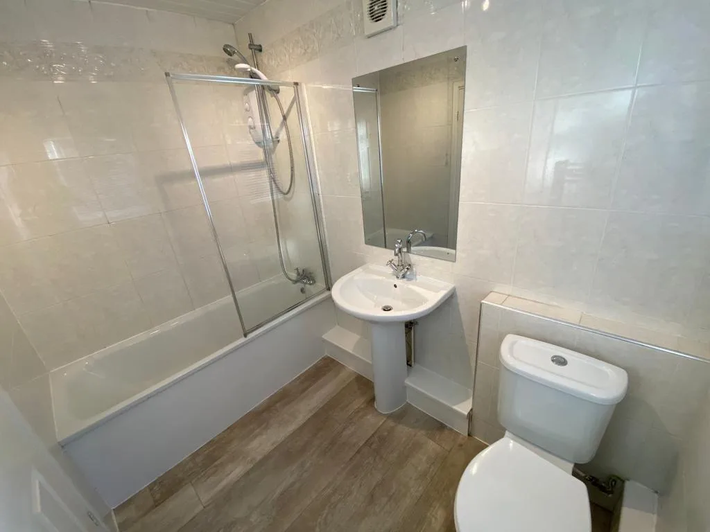 2 bedroom ground floor flat for rent