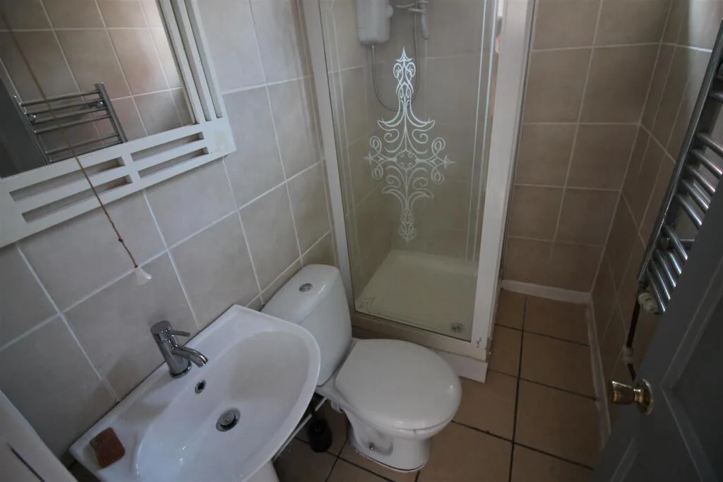 5 bedroom house for rent