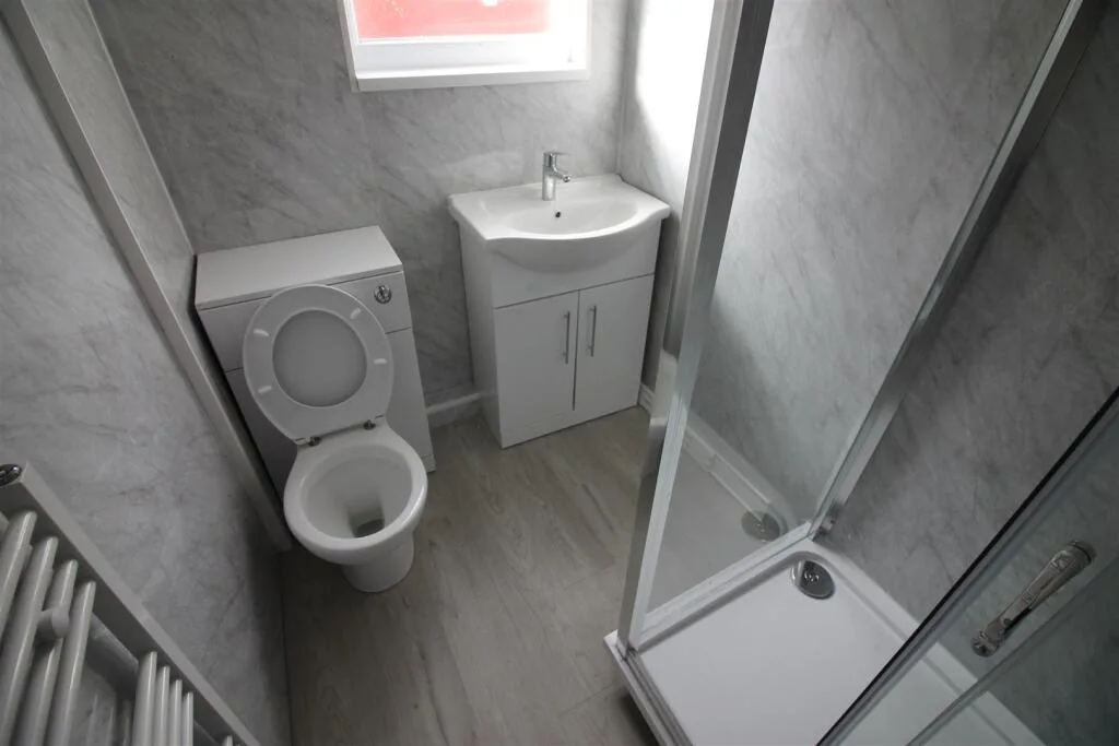 5 bedroom house for rent